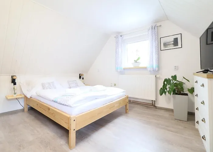 Adel * Czeski Krumlow